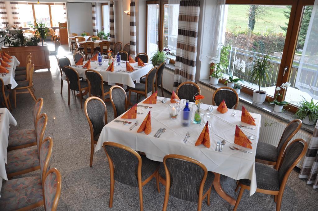 Rhoen-Hotel Sonnenhof - Restaurant & Cafe Poppenhausen Luaran gambar