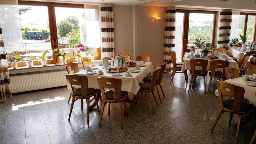 Rhoen-Hotel Sonnenhof - Restaurant & Cafe Poppenhausen Luaran gambar