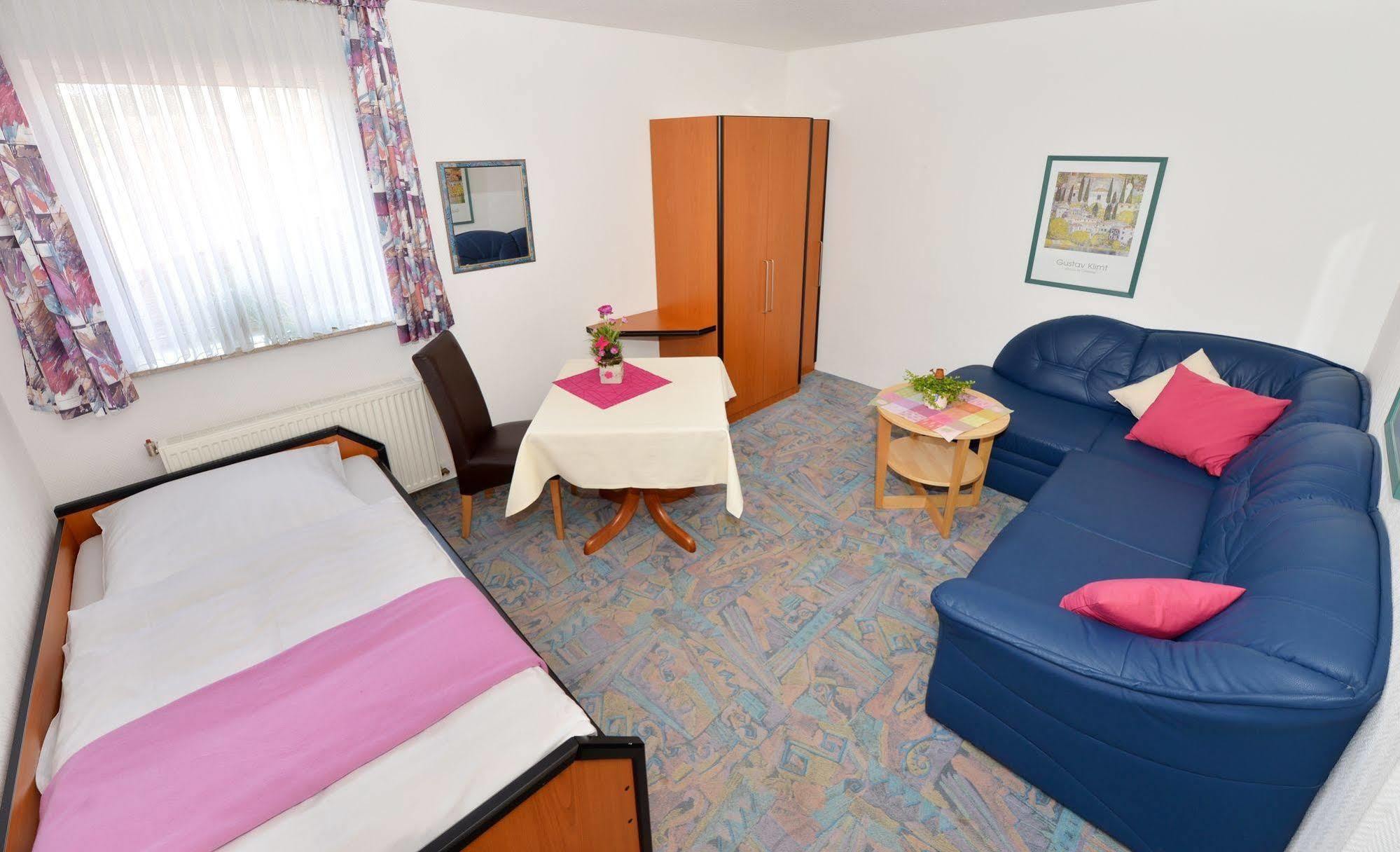 Rhoen-Hotel Sonnenhof - Restaurant & Cafe Poppenhausen Luaran gambar